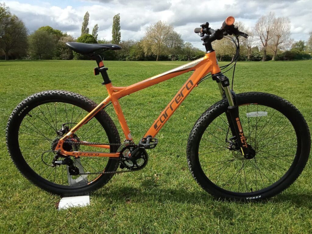 carrera vengeance, 18 frame, 27.5 wheel, 3 x 8 gears, orange